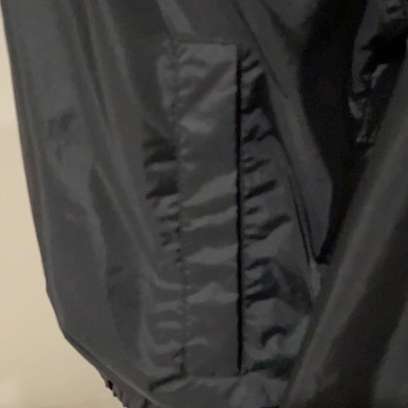Nike Sip up Rain light Jacket Size S(4-6) P - Picture 5 of 10